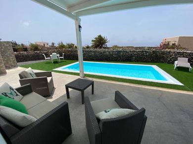Villa 2 bedrooms villa with sea view private pool and enclosed garden at El Roque El Cotillo 1 km away from the beach
