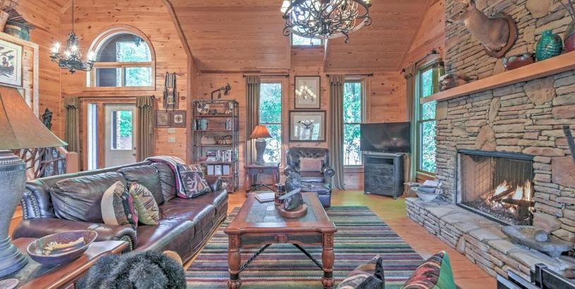 Holiday home Dream Catcher Luxe Cabin with Large Deck and Mtn View