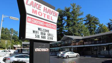 Мотель Lake Haven Motel