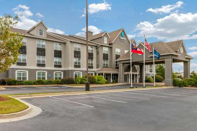 Hotel Clarion Pointe Columbus-Bradley Park