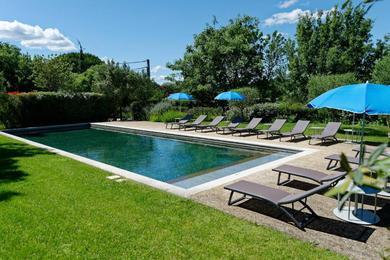 Апартаменты Private furnished apartment with all comfort in a green space with pool