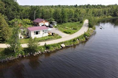 Three Bedroom House on a Pushaw Lake
