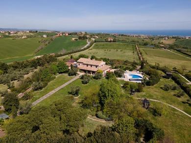 Villa Gala Marotta 9 persone 4km dal mare by Yohome
