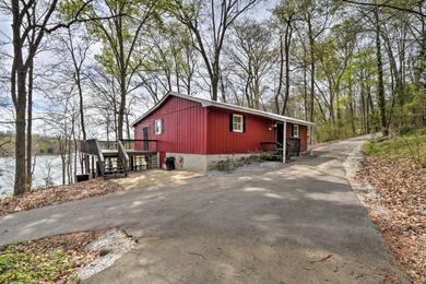 Holiday home Lakefront Lavonia Cottage with 2-Story Dock!