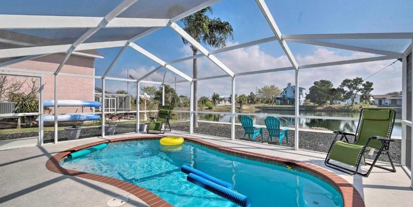 Holiday home Bright Beach House with Kayaks - 2 Mi to the Ocean!