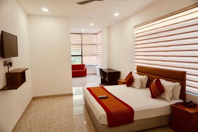 Hotel Amora Rooms Dwarka