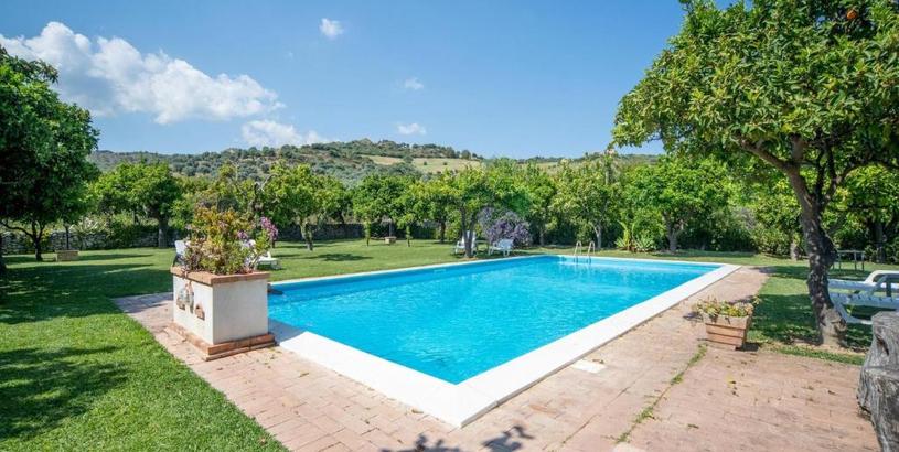 Holiday home Cozy holiday home in Stilo with garden and swimming pool