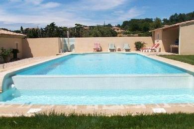 Дом отдыха Maison de 2 chambres avec piscine partagee jardin clos et wifi a Aubignan