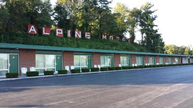 Мотель Alpine Motel