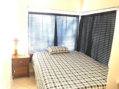 Guest house New bedroom queen size bed at Las Vegas for rent-4