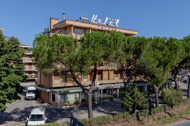 Отель Hotel Tevere Perugia