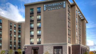 Отель Staybridge Suites Hamilton - Downtown, an IHG Hotel