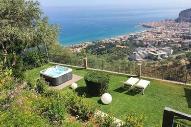 Villa 3 bedrooms villa with sea view jacuzzi and enclosed garden at Cefalu 2 km away from the beach