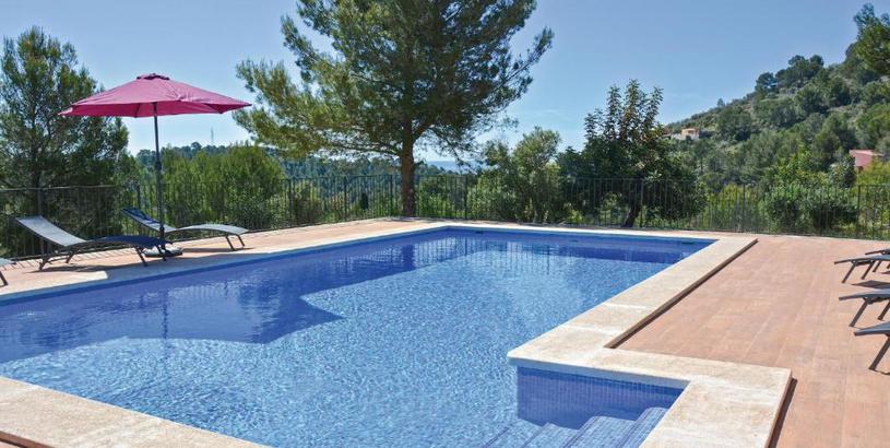 Holiday home Amazing home in Ses Rotgetes de Canet with 4 Bedrooms, WiFi and Outdoor swimming pool