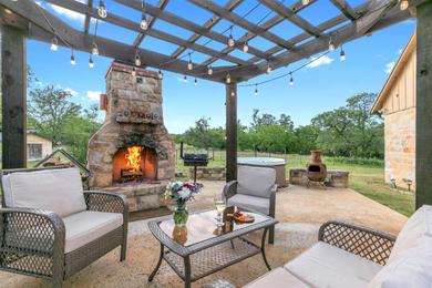 Holiday home New! Luxury Home with Hot tub, Fire Pit & Hill Country Views