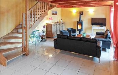 Holiday home Nice home in Clden-Cap-Sizun with WiFi and 4 Bedrooms