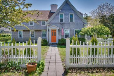 Charming Cape Cod Home Less Than 1 Mi to Ocean and Marina!