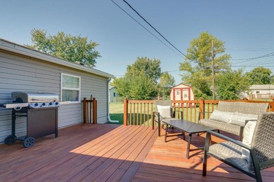 Отель Cozy Indiana Home with Deck, Charcoal Grill and Yard!