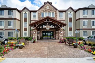 Отель Staybridge Suites Grand Rapids-Kentwood, an IHG Hotel