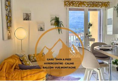Apartments Yellow Home-by So'SerenityHome-balcon vue montagne-mezzanine
