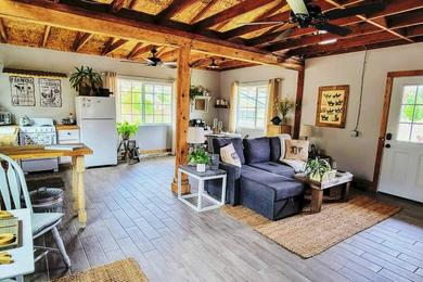 Holiday home Rustic, country farmstay with friendly animals close to wineries and hiking