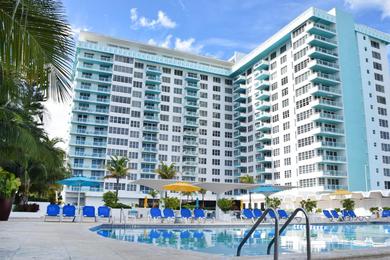 Апарт-отель Seacoast Suites on Miami Beach