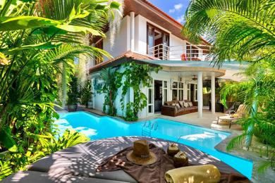 3 Bedroom Private Pool Villa in Tongson Bay