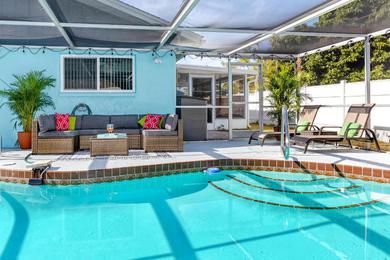 Holiday home #9 Newly remodeled 5 bedroom house with large heated pool near Anna Maria Island