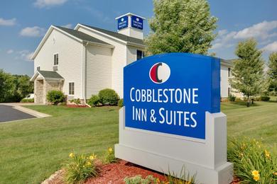 Hotel Cobblestone Inn & Suites - Clintonville