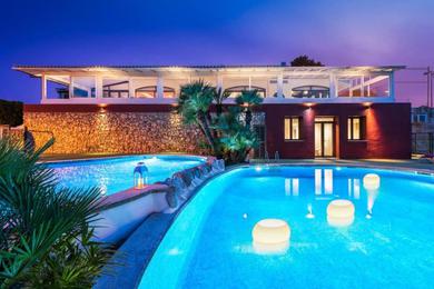 Alcanada Villa Sleeps 12 Pool Air Con WiFi