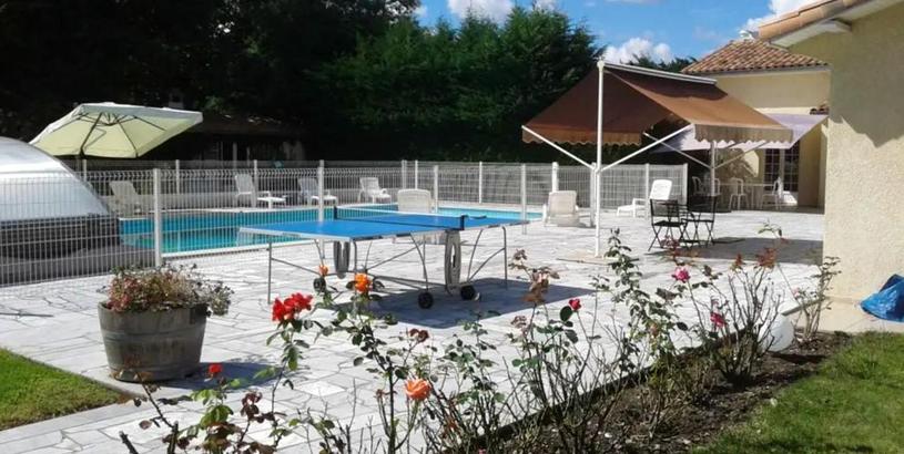 Holiday home Maison de 3 chambres avec piscine partagee jardin amenage et wifi a Begadan