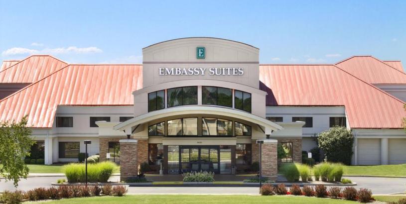 Отель Embassy Suites by Hilton Detroit Metro Airport