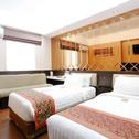 Отель Favor Hotel Makassar City Center By LIFE