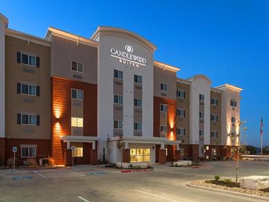 Hotel Candlewood Suites San Marcos, an IHG Hotel
