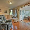 Дом отдыха Dunrovin Family Retreat Buzzards Bay Home with View