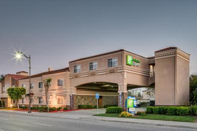 Отель Holiday Inn Express & Suites Santa Clara, an IHG Hotel