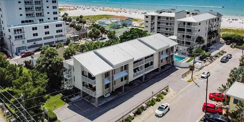 Апартаменты Beach condo in the heart of Clearwater beach