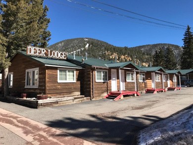 Лодж Deer Lodge