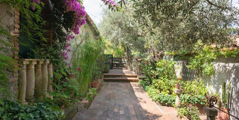 Holiday home Casa dei Mori: in campagna tra S.Teresa e Taormina
