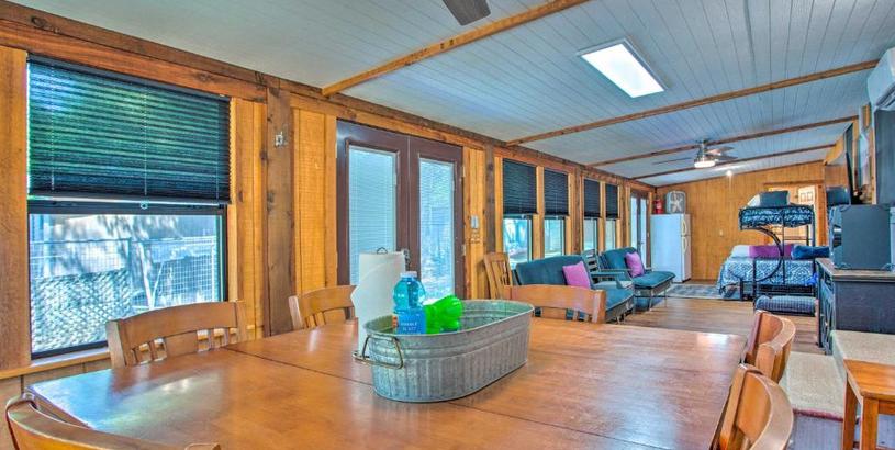 Holiday home Pet-Friendly Kingston Getaway with Boat Dock!