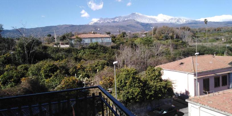 Апартаменты Cozy home with etna view and beach nearby