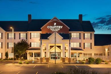 Отель Country Inn & Suites by Radisson, Appleton North, WI