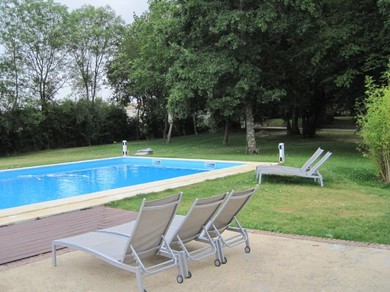 Holiday home Very spacious and luxurious holiday home on quiet estate 1880 with pool