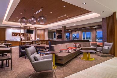 Отель SpringHill Suites by Marriott Greensboro Airport