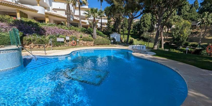 Apartments Fantastic views, large apartment with 3 Pools, Minutes from Beach and Golf Mijas Costa Spain