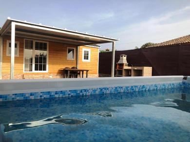 Campsite Bungalow con piscina portátil y barbacoa