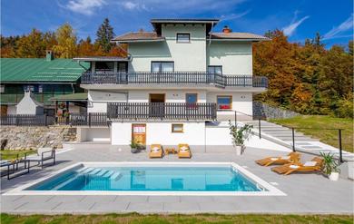 Holiday home Stunning home in Kozji Vrh with Outdoor swimming pool, Sauna and 5 Bedrooms