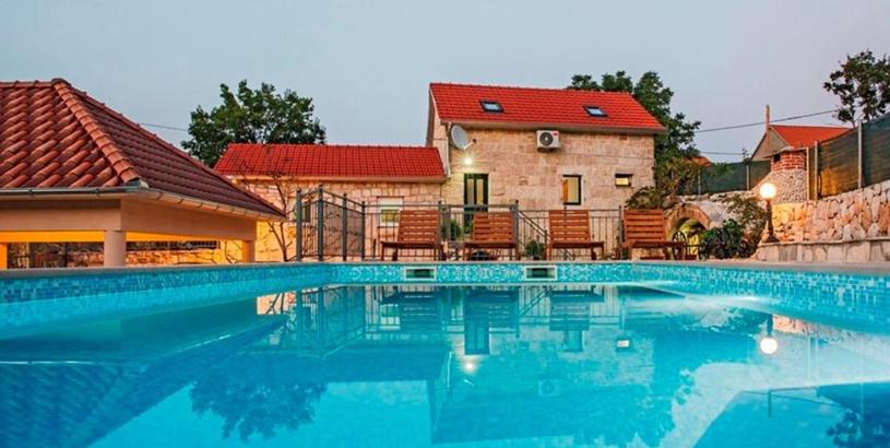 Holiday home Holiday house Buljanovi Dvori with private pool