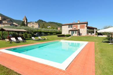 Villa Colle di Compito Villa Sleeps 8 Pool Air Con WiFi