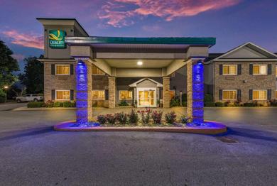 Hotel Quality Inn & Suites Hendersonville - Flat Rock